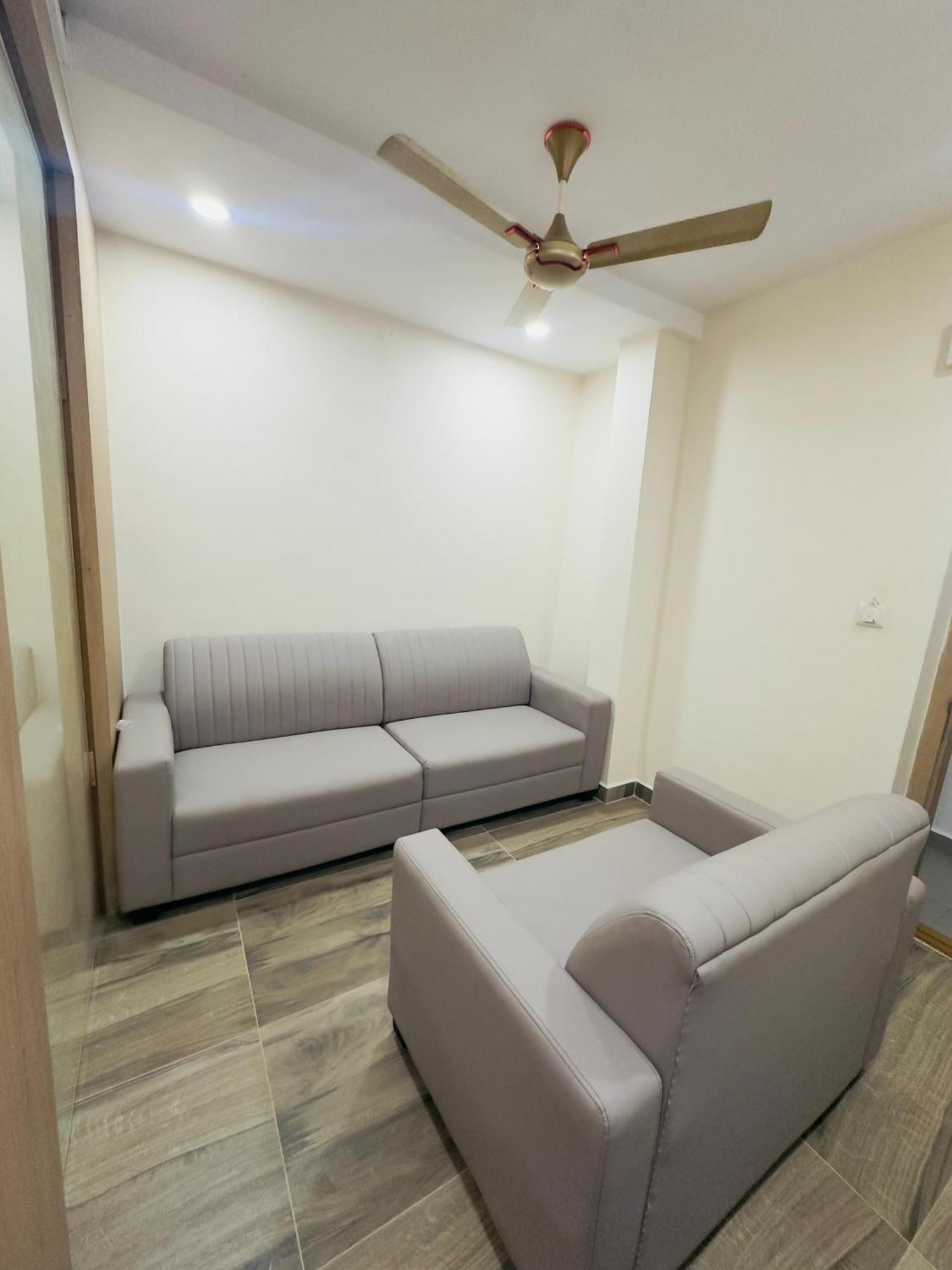 Hotel Raga Karimnagar Ngoại thất bức ảnh